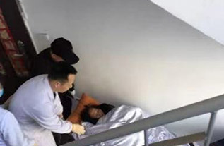 铁力县病人院后返乡